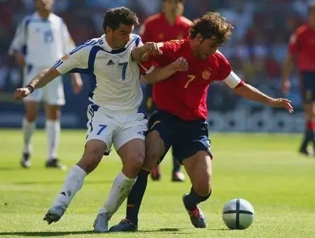 希腊队揭秘：没有一招绝技，而是足球智慧和团队荣耀