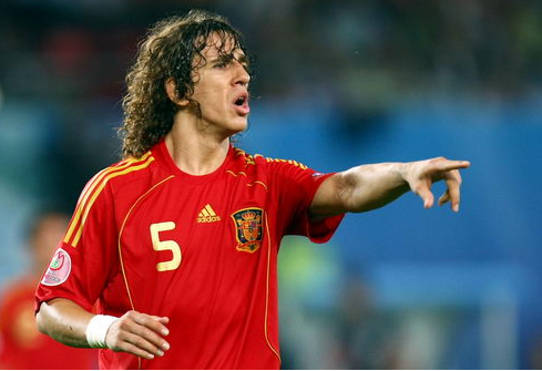 普约尔：2008年欧洲杯的西班牙后防核心